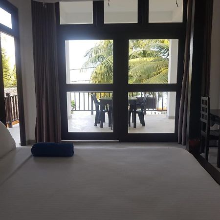Waves Hiri Hotel Dikwella Luaran gambar