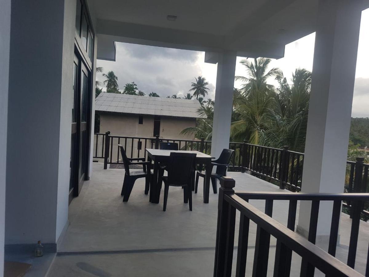 Waves Hiri Hotel Dikwella Luaran gambar