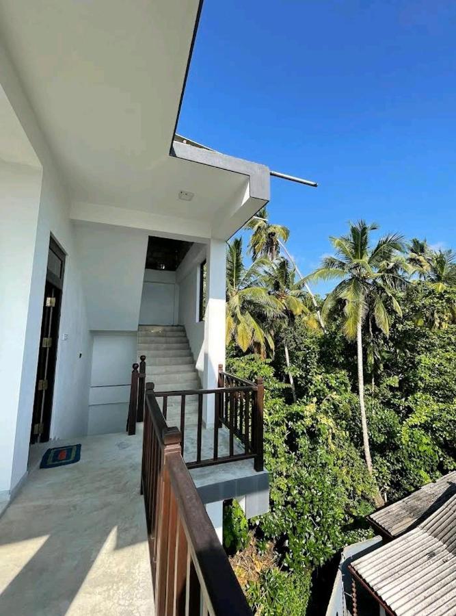 Waves Hiri Hotel Dikwella Luaran gambar