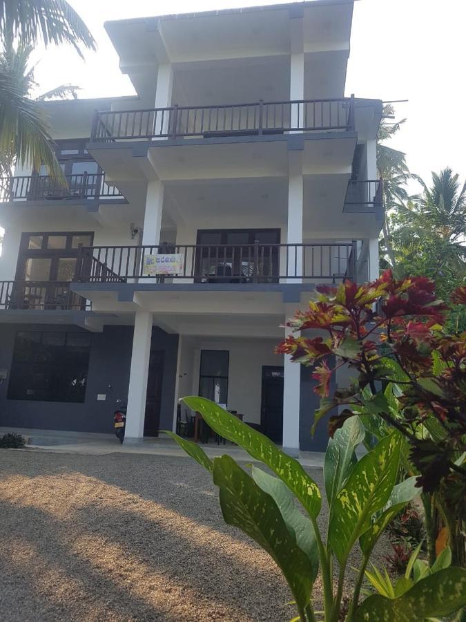 Waves Hiri Hotel Dikwella Luaran gambar