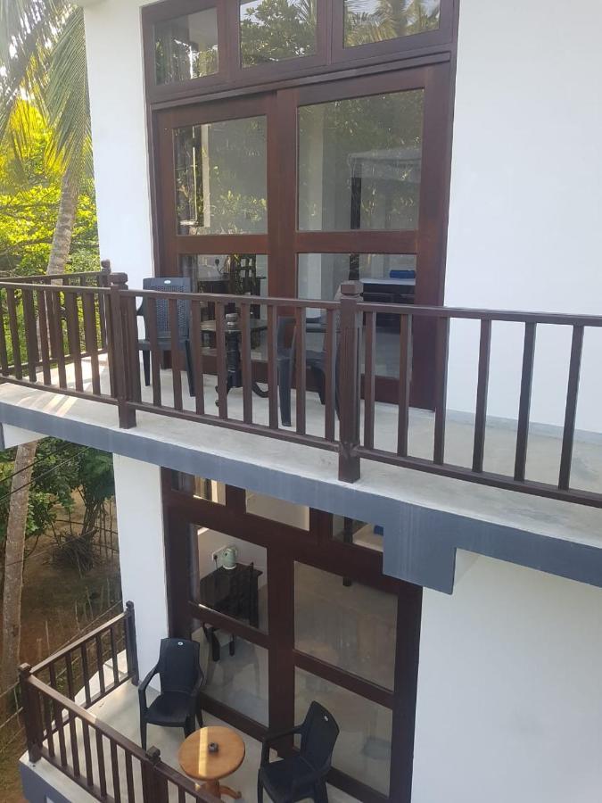 Waves Hiri Hotel Dikwella Luaran gambar