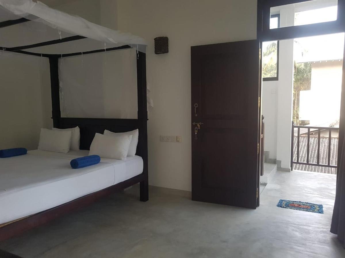 Waves Hiri Hotel Dikwella Luaran gambar