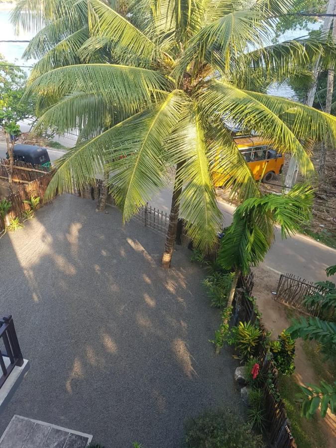 Waves Hiri Hotel Dikwella Luaran gambar